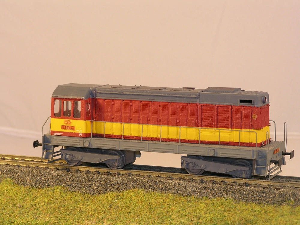 Motorová lokomotiva T458.0021 TT maketa