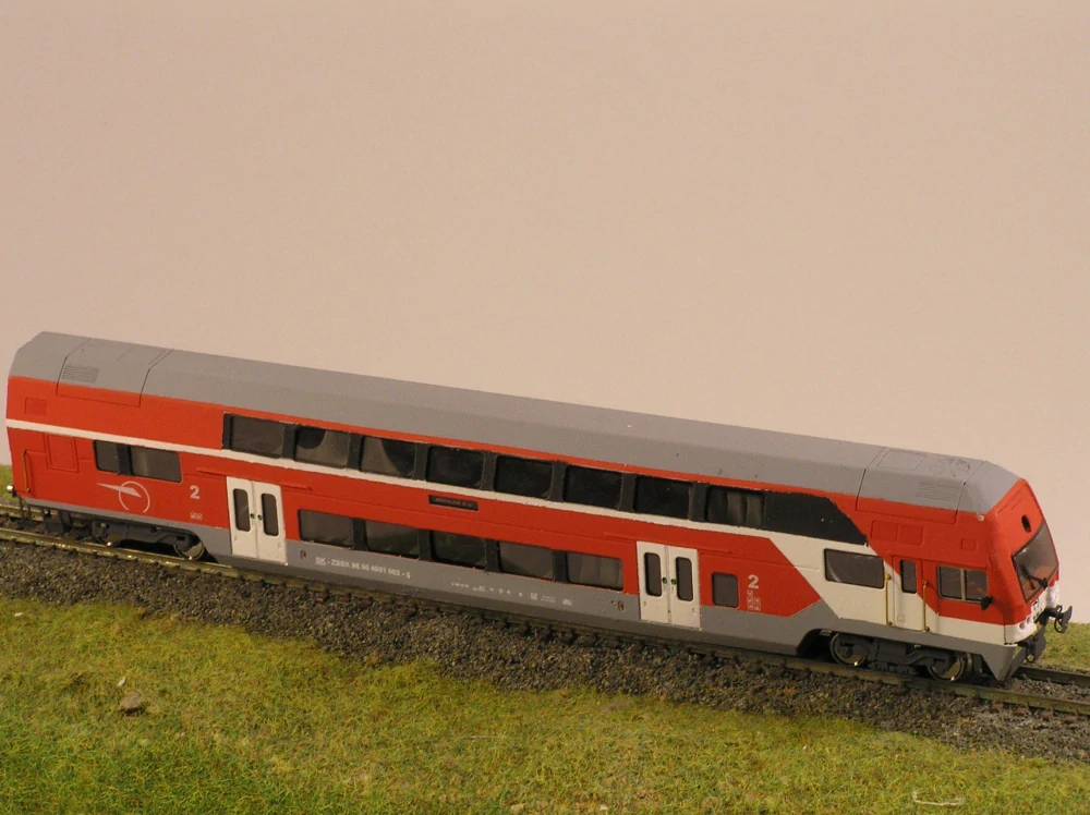 El. motorová jednotka 951 002 TT maketa