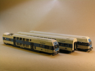 El. motorová jednotka 471 062 TT maketa 