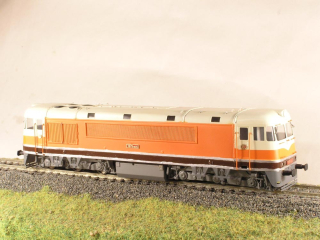 Motorová lokomotiva T679.0026 HO maketa 