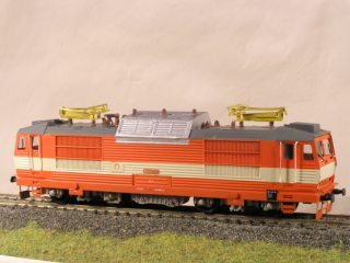 Elektrická lokomotiva 263 012-7 HO maketa