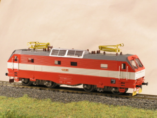 Elektrická lokomotiva 350 001-4 HO maketa