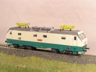 Elektrická lokomotiva 150 015-6 HO maketa