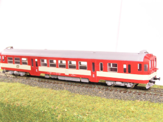 Motorový vůz 842 014-3 TT maketa