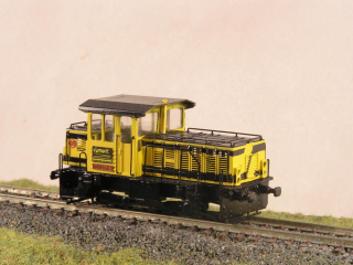 Motorová lokomotiva 704 401-9 N maketa 