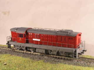 Motorová lokomotiva T669.0041 N maketa 