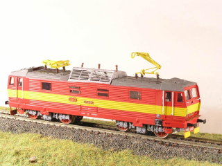 Elektrická lokomotiva 372.003-4 TT maketa