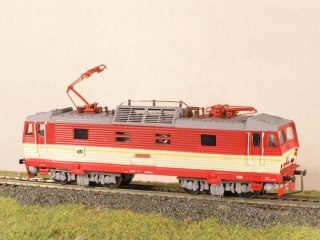 Elektrická lokomotiva 371.004-3 TT maketa
