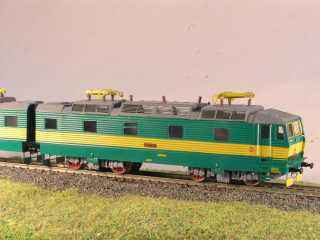 Elektrická lokomotiva 131.013-5 + 14-3 TT maketa
