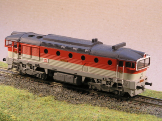 Motorová lokomotiva 754 005-7 N maketa 