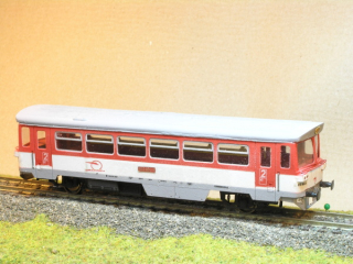 Motorový vůz 810 404-4 HO maketa