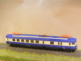 El. motorová jednotka SM487 HO maketa